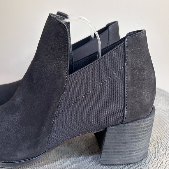 Eileen Fisher~Bayo Black Tumbled Nubuck Leather Booties in size 11 - Picture 4 of 12